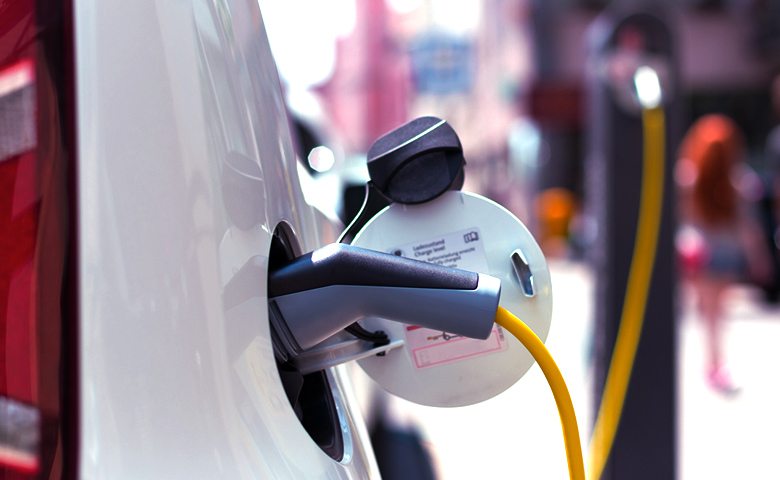 Raymond Chabot Grant Thornton - Electric Cars: Will They Replace Internal-Combustion Vehicles?